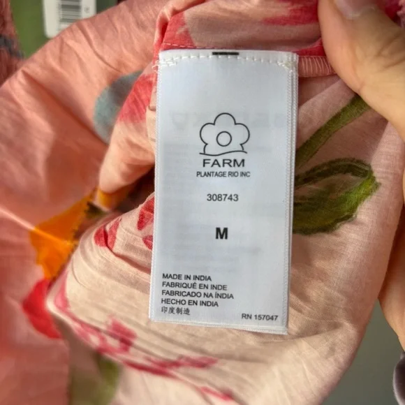 FARM RIO Women's Mixed Fruit Smocked Bodice
Top Pink Multi Size M NWT - Picture 9 of 9